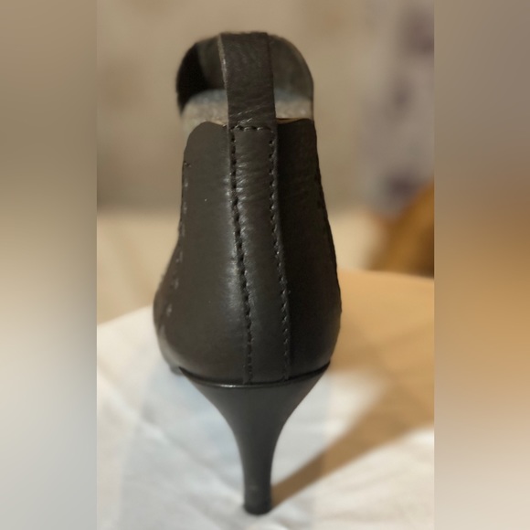 Pedro Garcia Brown Leather Justine Chelsea Stretch Ankle Boots - Picture 6 of 13